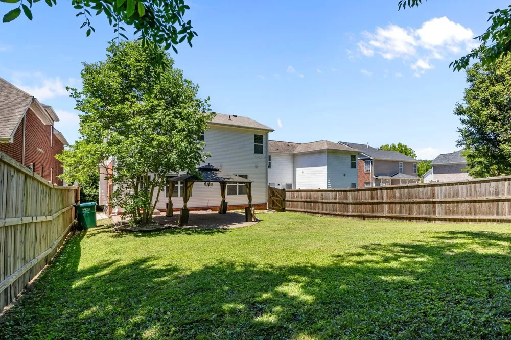 7020 Bridgeport Dr Nashville, TN 37221