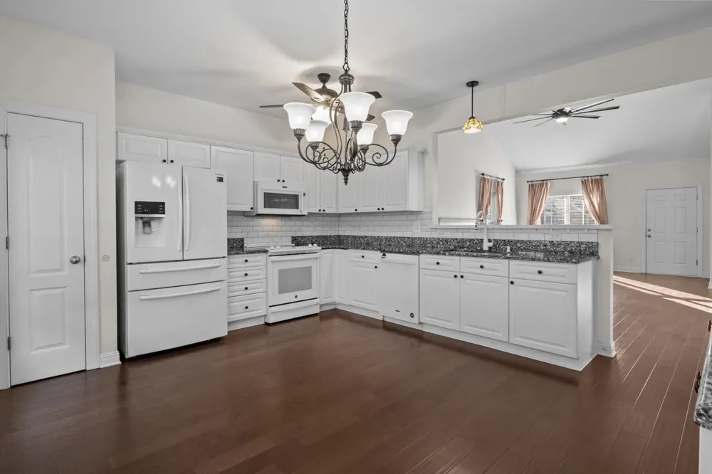 7020 Bridgeport Dr Nashville, TN 37221