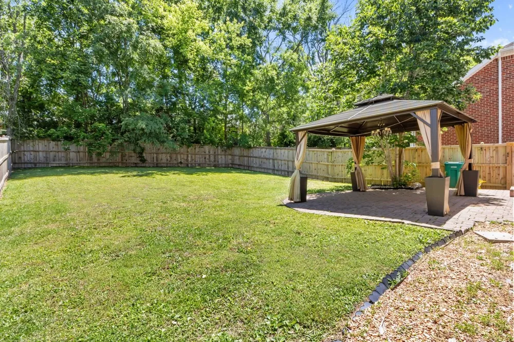 7020 Bridgeport Dr Nashville, TN 37221