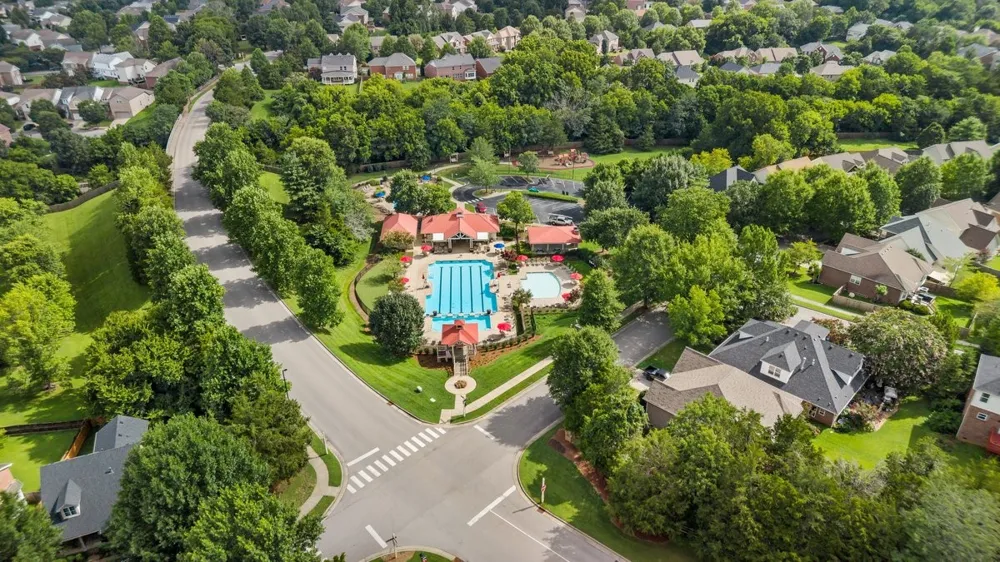 7020 Bridgeport Dr Nashville, TN 37221