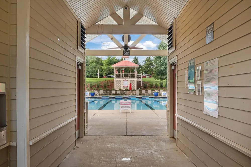 7020 Bridgeport Dr Nashville, TN 37221