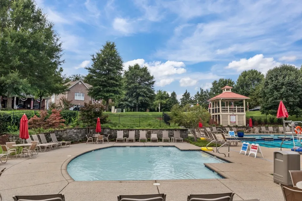 7020 Bridgeport Dr Nashville, TN 37221