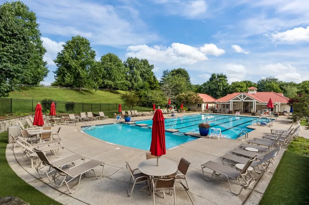 7020 Bridgeport Dr Nashville, TN 37221