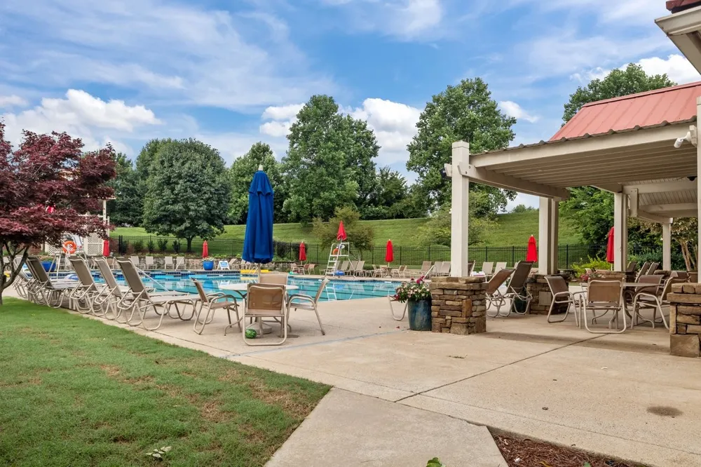 7020 Bridgeport Dr Nashville, TN 37221