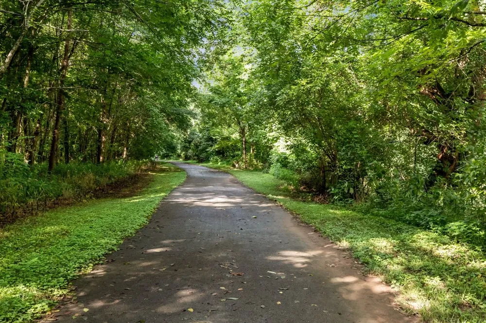 7020 Bridgeport Dr Nashville, TN 37221