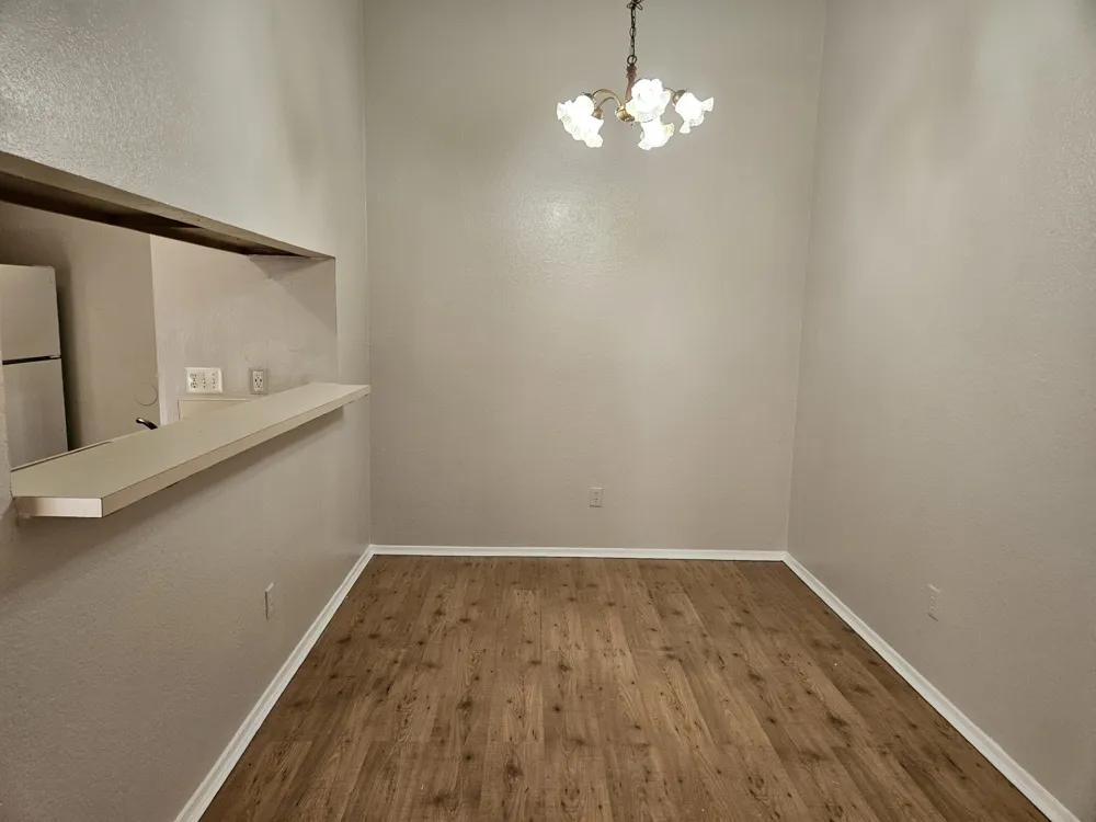805 Lexington Road #B Elgin, TX 78621