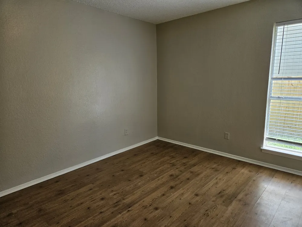 805 Lexington Road #B Elgin, TX 78621