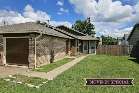 805 Lexington Road #B