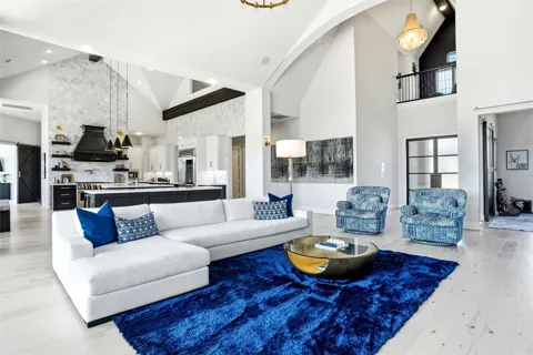 4813 Cheshire Lane