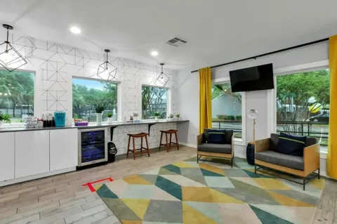4401 Glenview Court #4304