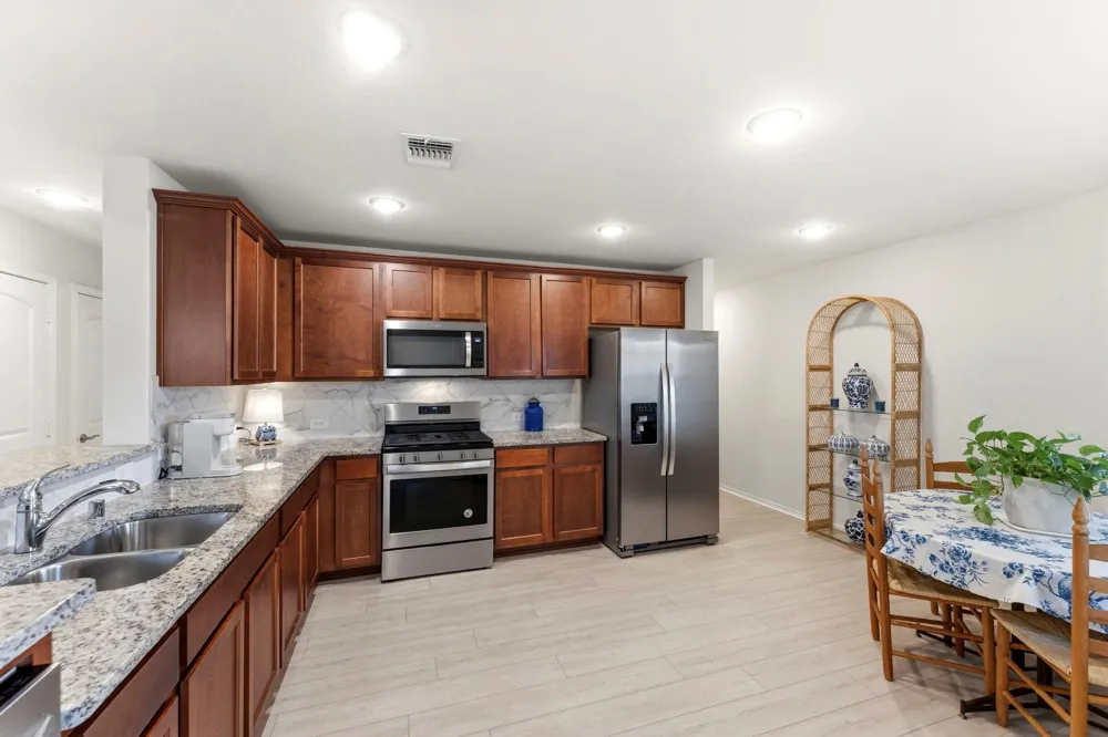 410 Thistle Thorn Drive The Woodlands, TX 77382