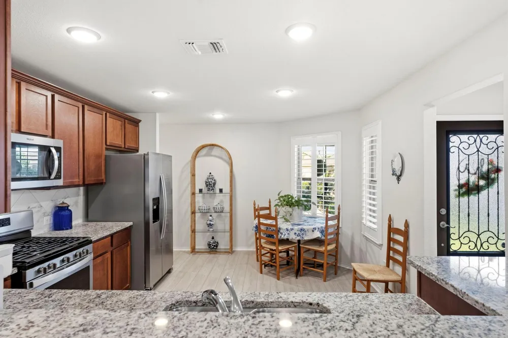 410 Thistle Thorn Drive The Woodlands, TX 77382