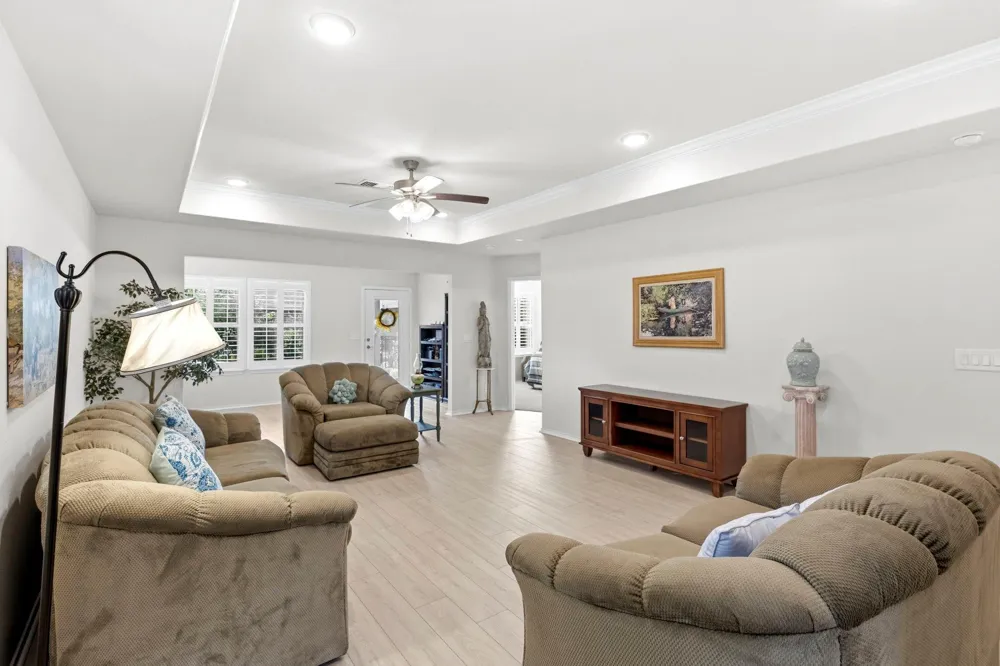 410 Thistle Thorn Drive The Woodlands, TX 77382