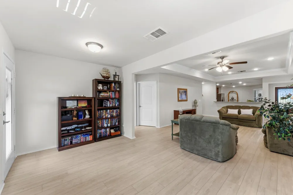 410 Thistle Thorn Drive The Woodlands, TX 77382