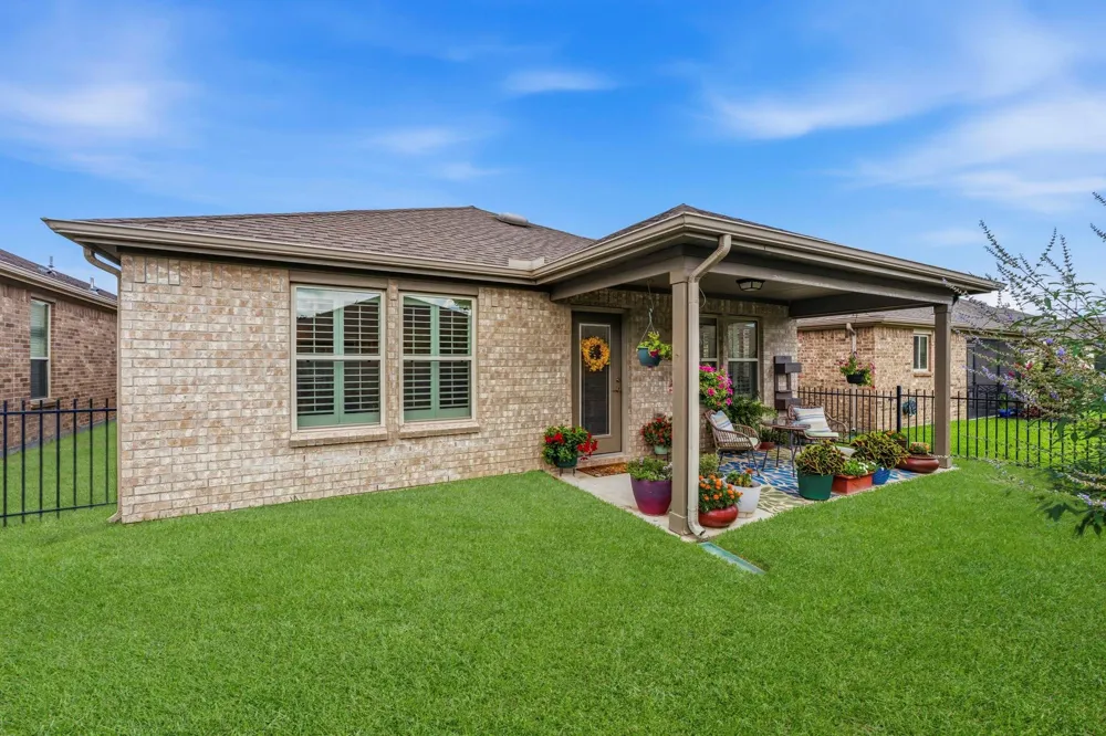 410 Thistle Thorn Drive The Woodlands, TX 77382