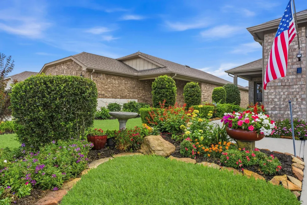 410 Thistle Thorn Drive The Woodlands, TX 77382