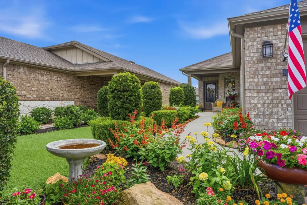 410 Thistle Thorn Drive The Woodlands, TX 77382