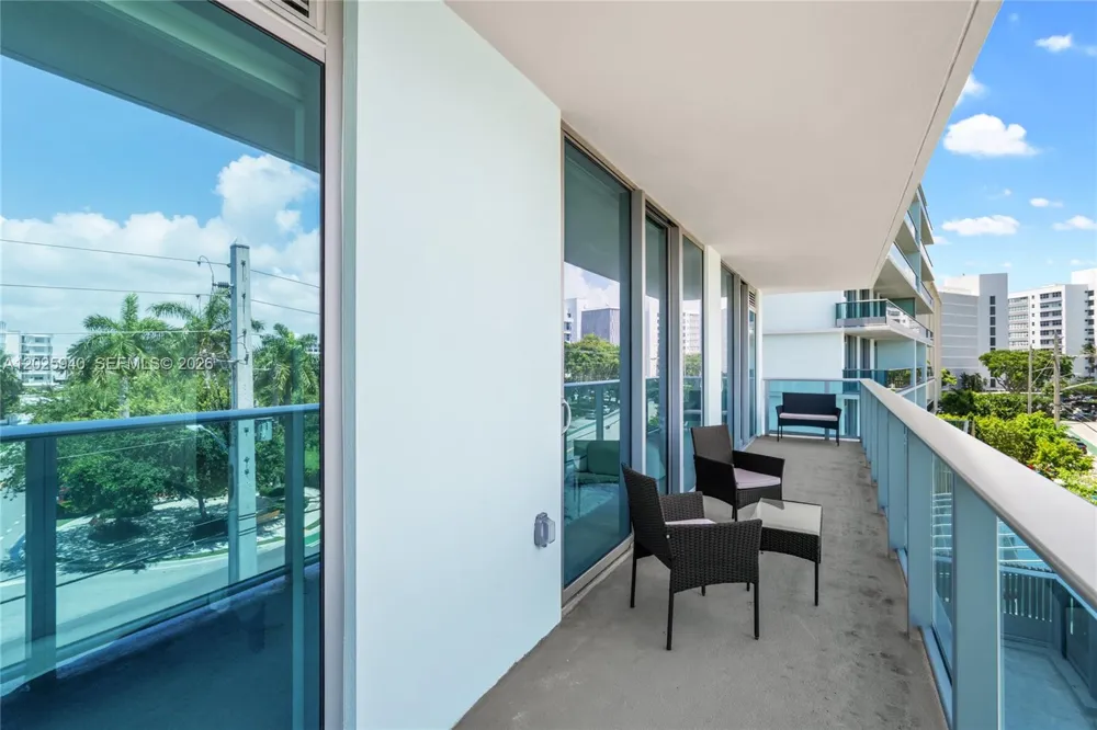 9221 E Bay Harbor Dr #408 Bay Harbor Islands, FL 33154