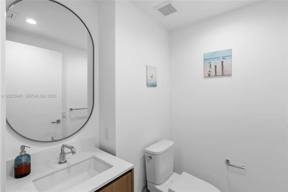 9221 E Bay Harbor Dr #408 Bay Harbor Islands, FL 33154