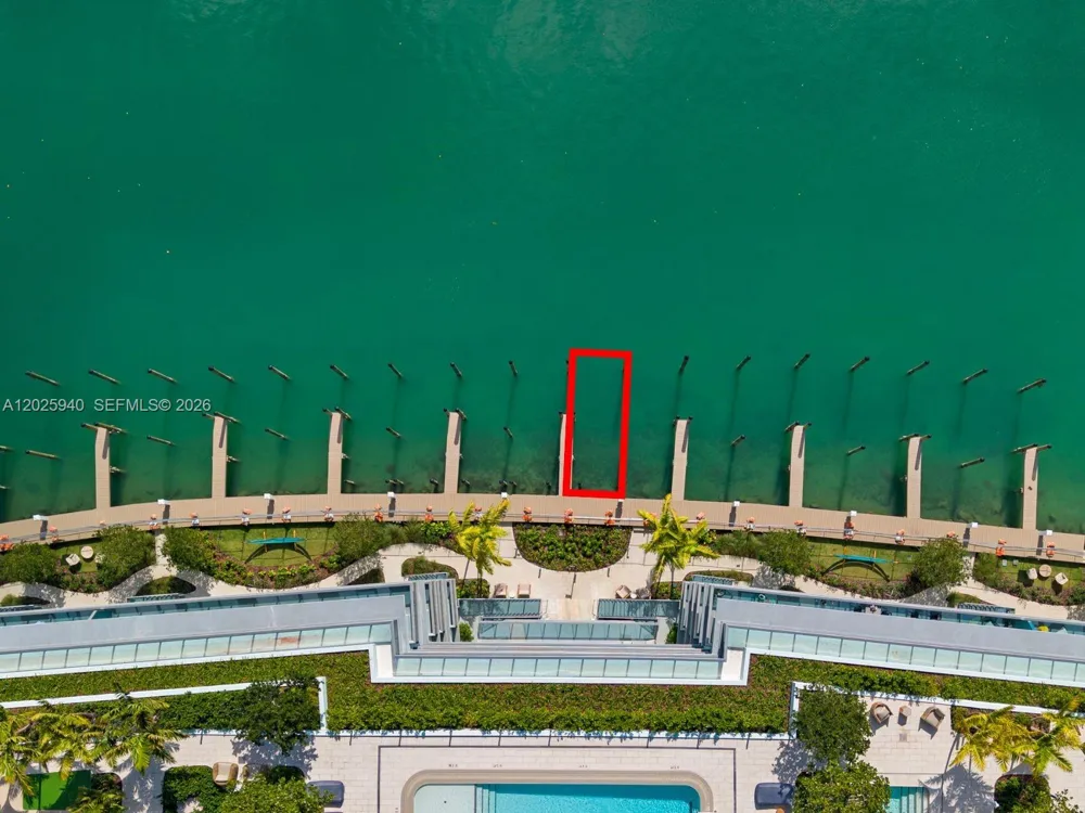 9221 E Bay Harbor Dr #408 Bay Harbor Islands, FL 33154