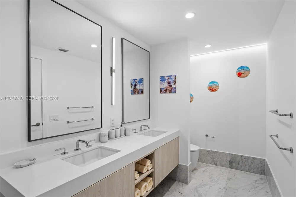 9221 E Bay Harbor Dr #408 Bay Harbor Islands, FL 33154