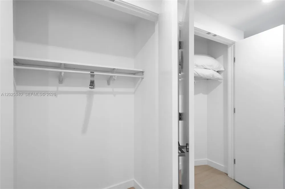 9221 E Bay Harbor Dr #408 Bay Harbor Islands, FL 33154