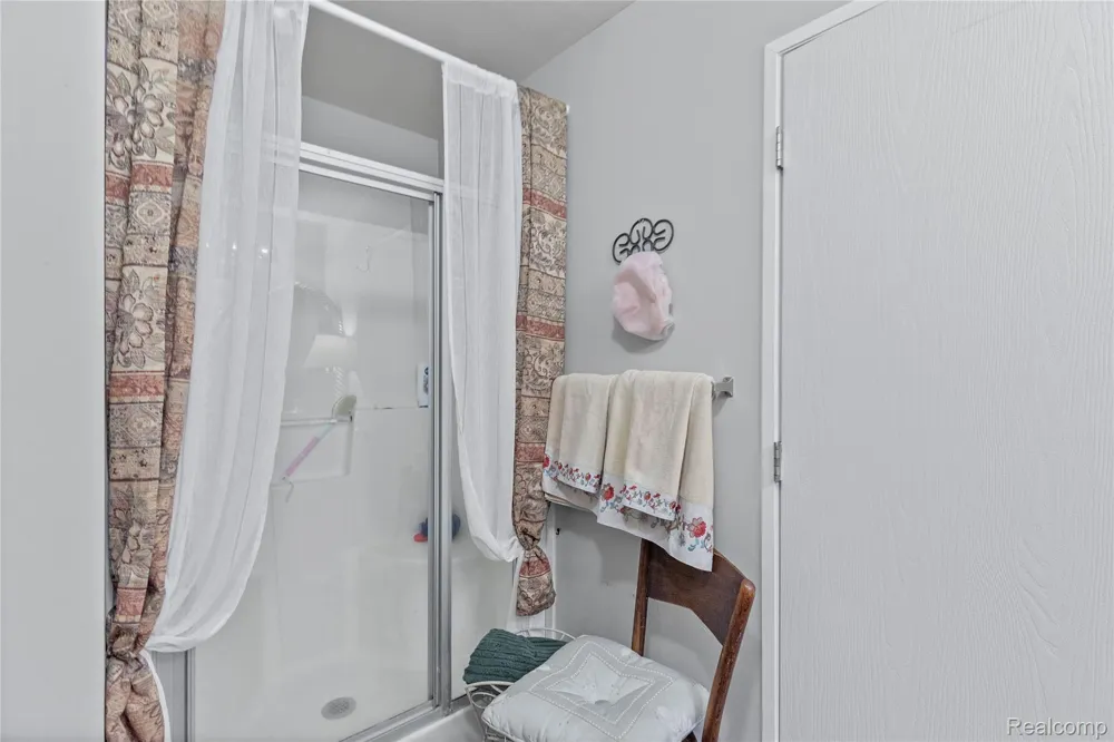 165 S OPDYKE ROAD Auburn Hills City, MI 48326