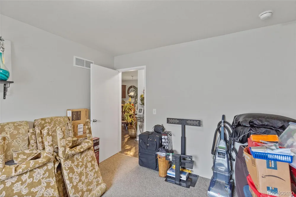 165 S OPDYKE ROAD Auburn Hills City, MI 48326