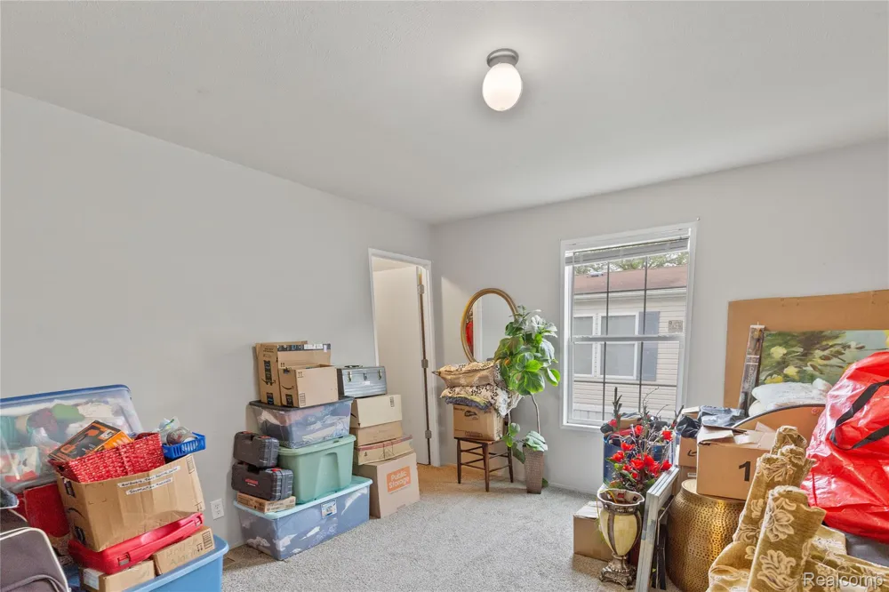 165 S OPDYKE ROAD Auburn Hills City, MI 48326