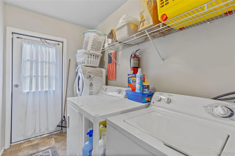 165 S OPDYKE ROAD Auburn Hills City, MI 48326