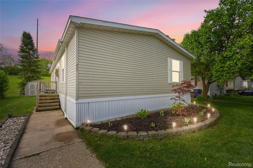 165 S OPDYKE ROAD Auburn Hills City, MI 48326