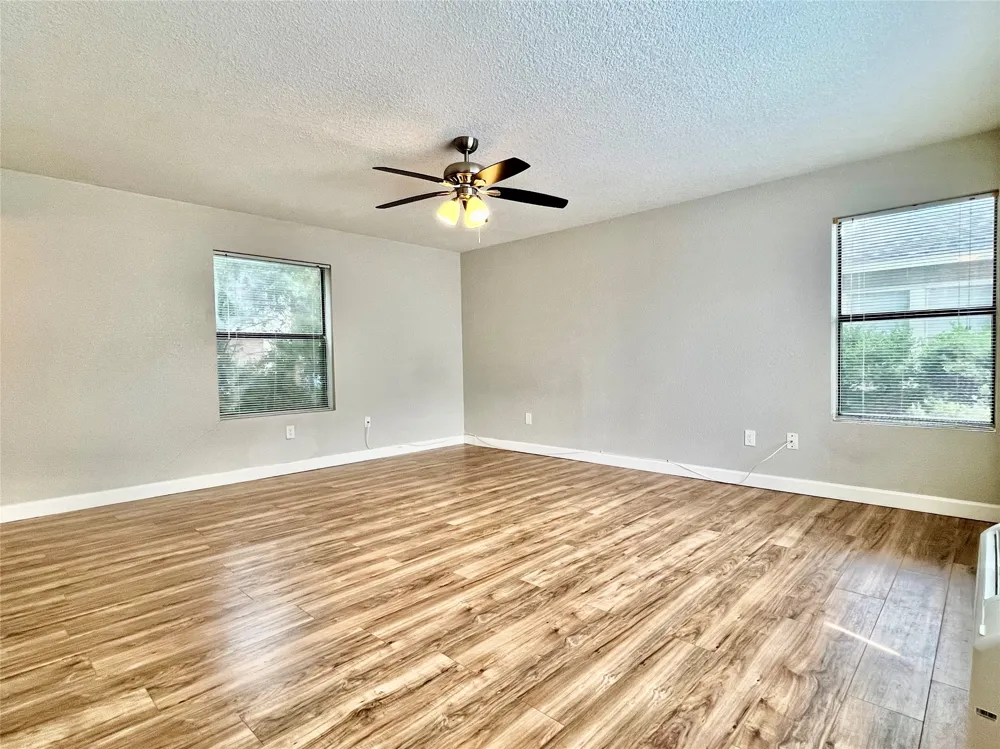 701 W Sycamore Street #101 Denton, TX 76201
