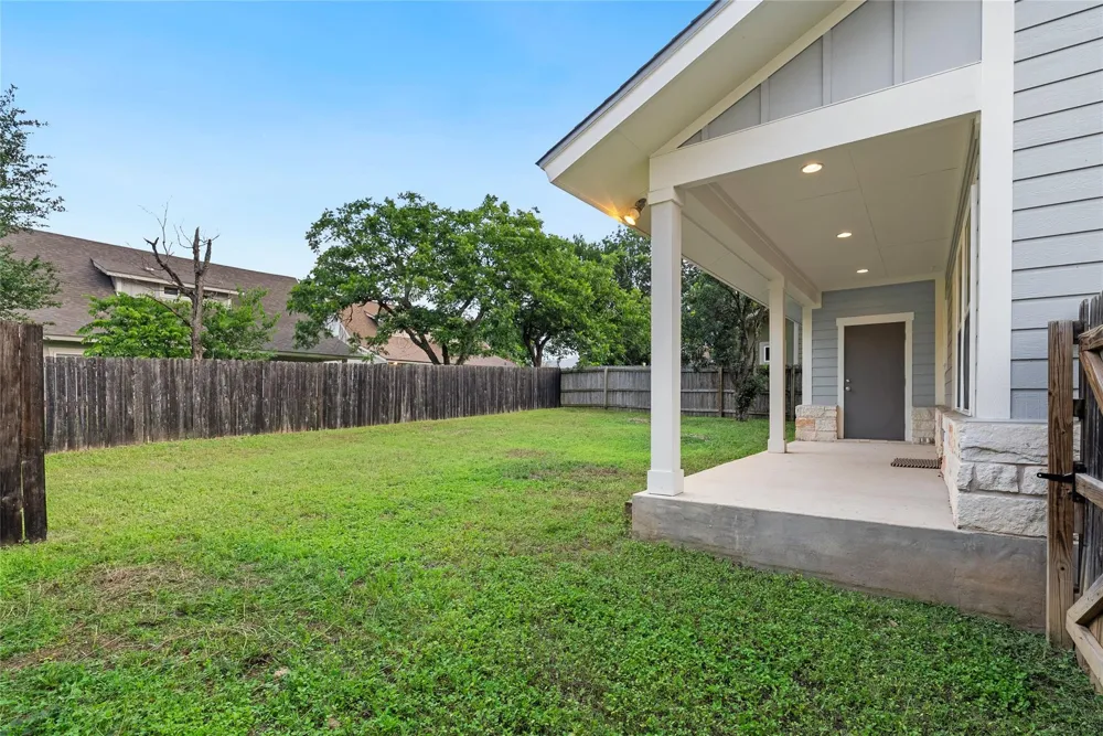 207 Yale Street San Marcos, TX 78666