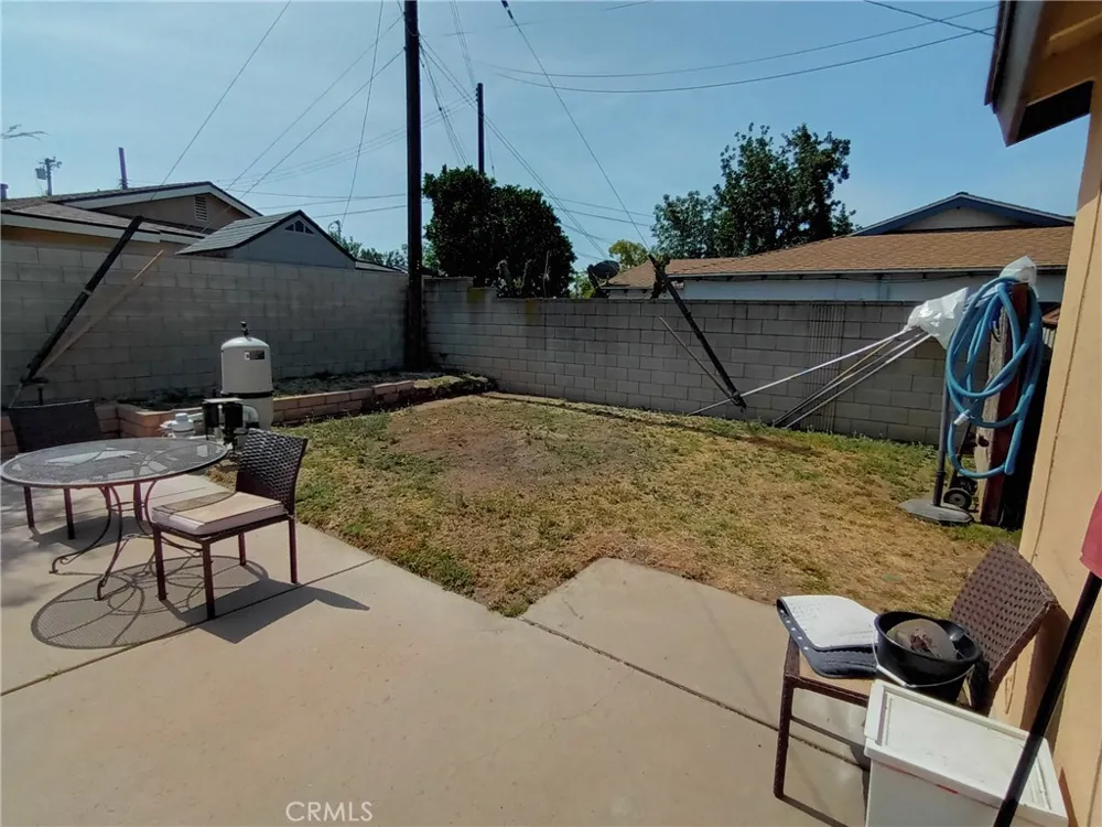 21330 E Calora Covina, CA 91724