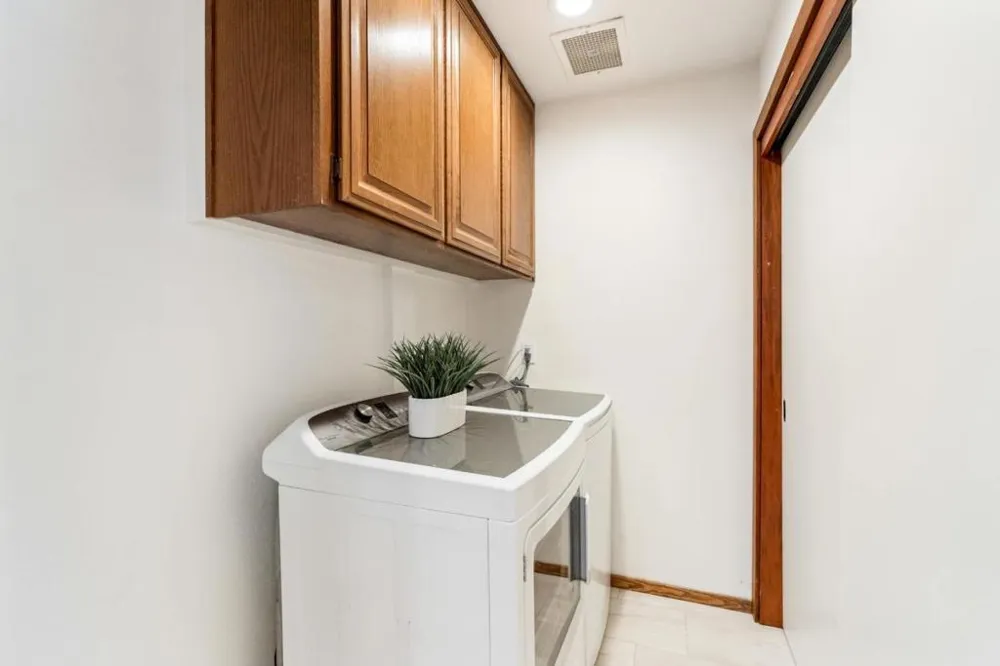 28088 Barn Court Carmel, CA 93923