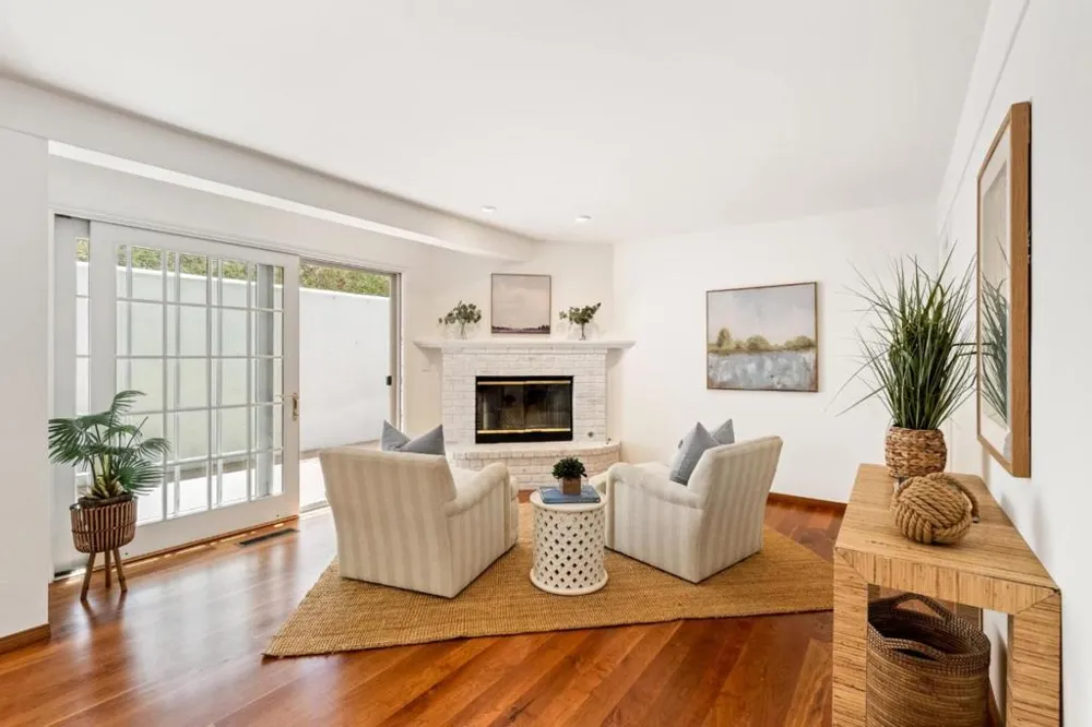 28088 Barn Court Carmel, CA 93923