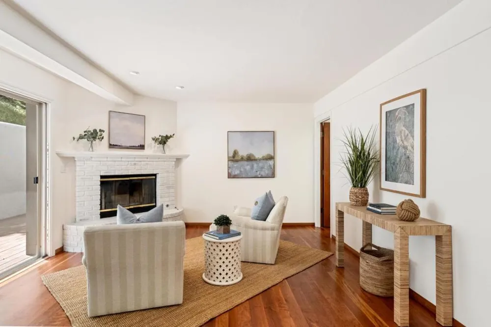 28088 Barn Court Carmel, CA 93923