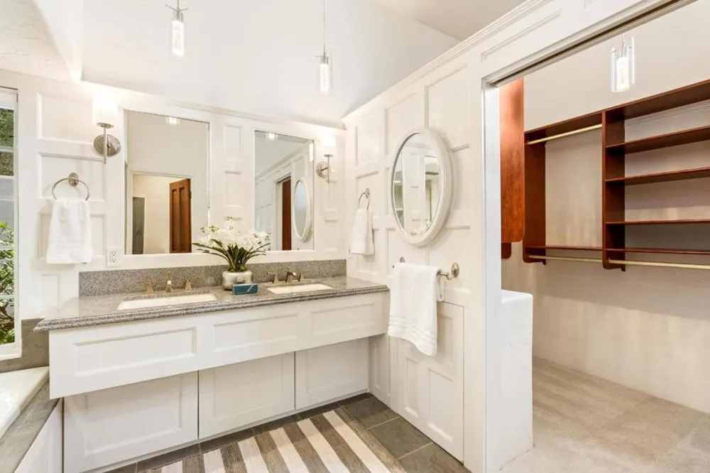 28088 Barn Court Carmel, CA 93923