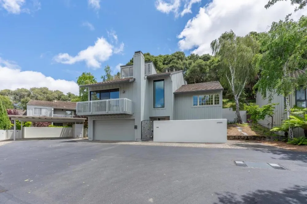 28088 Barn Court Carmel, CA 93923