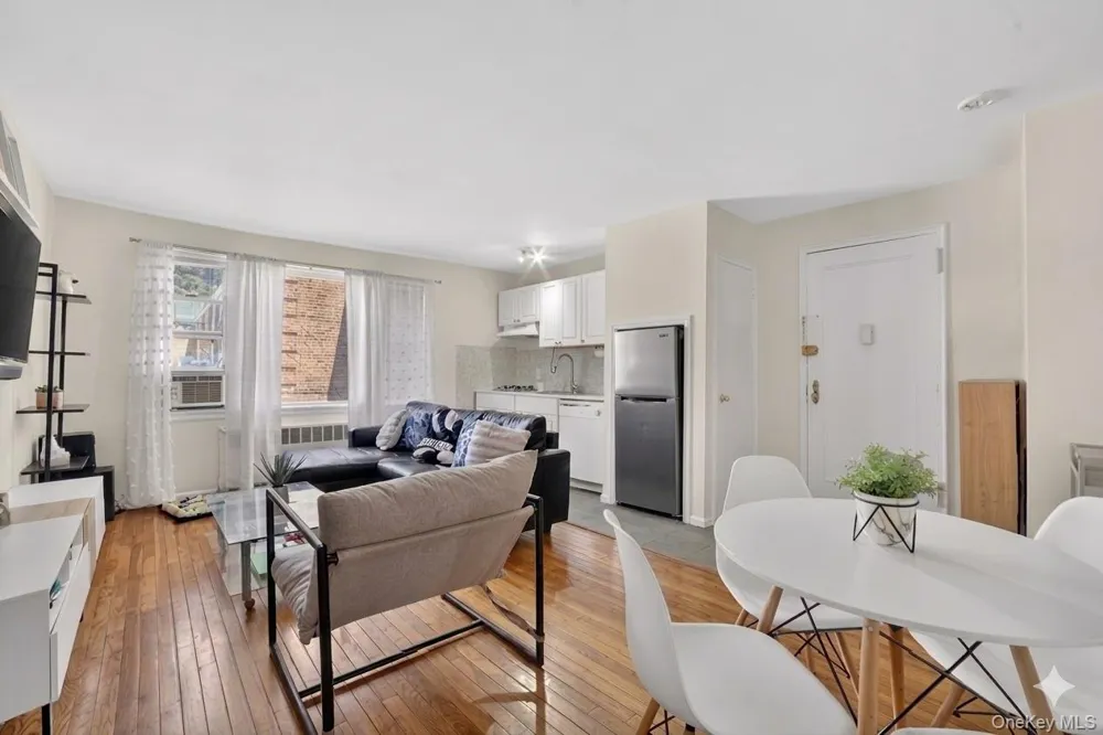 205 W Post Road #E-1-O White Plains, NY 10606