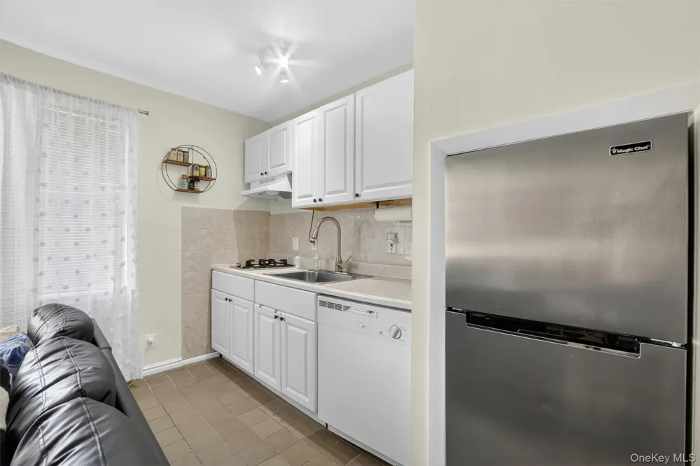205 W Post Road #E-1-O White Plains, NY 10606