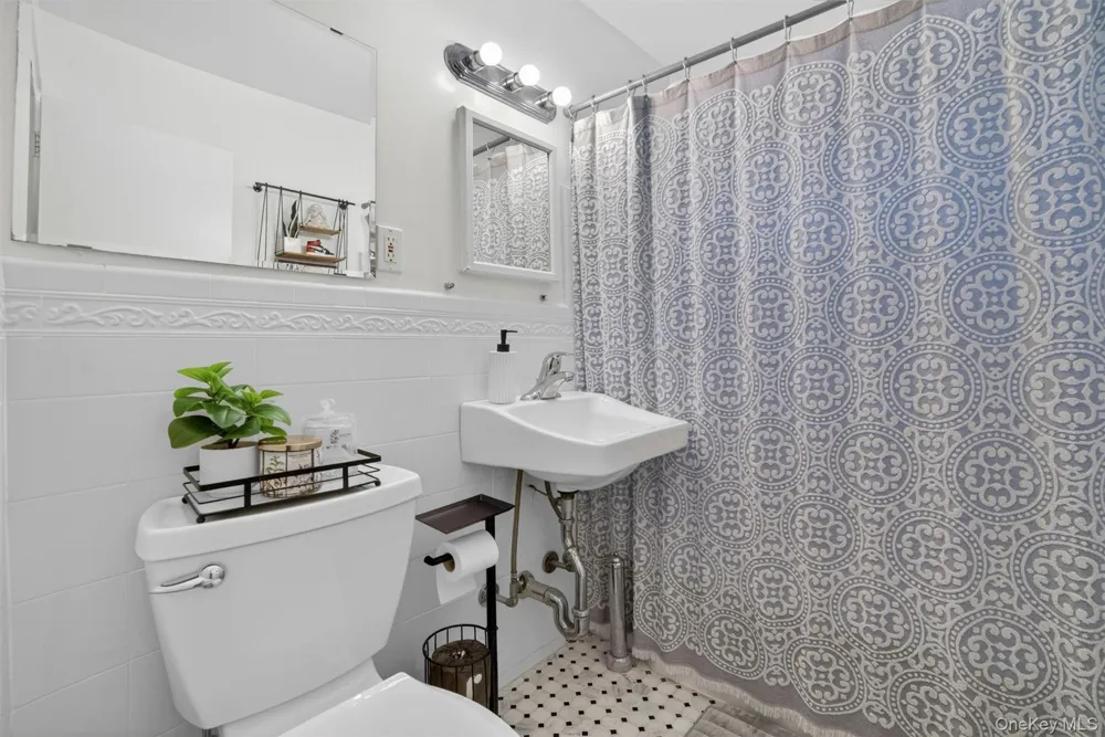 205 W Post Road #E-1-O White Plains, NY 10606