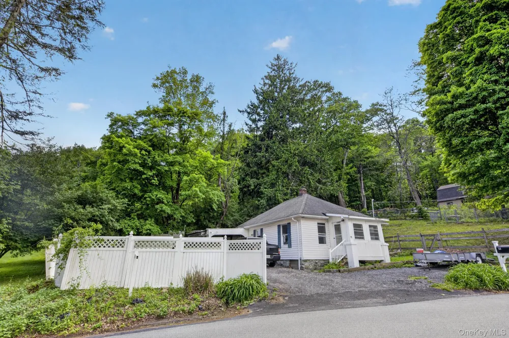 11 Richardsville Road Carmel, NY 10512