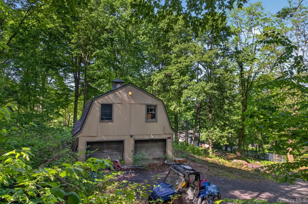11 Richardsville Road Carmel, NY 10512