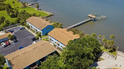 3333 S Ridgewood Avenue #15