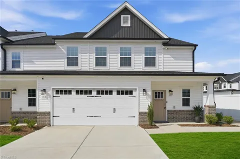 4701 Winding Trail