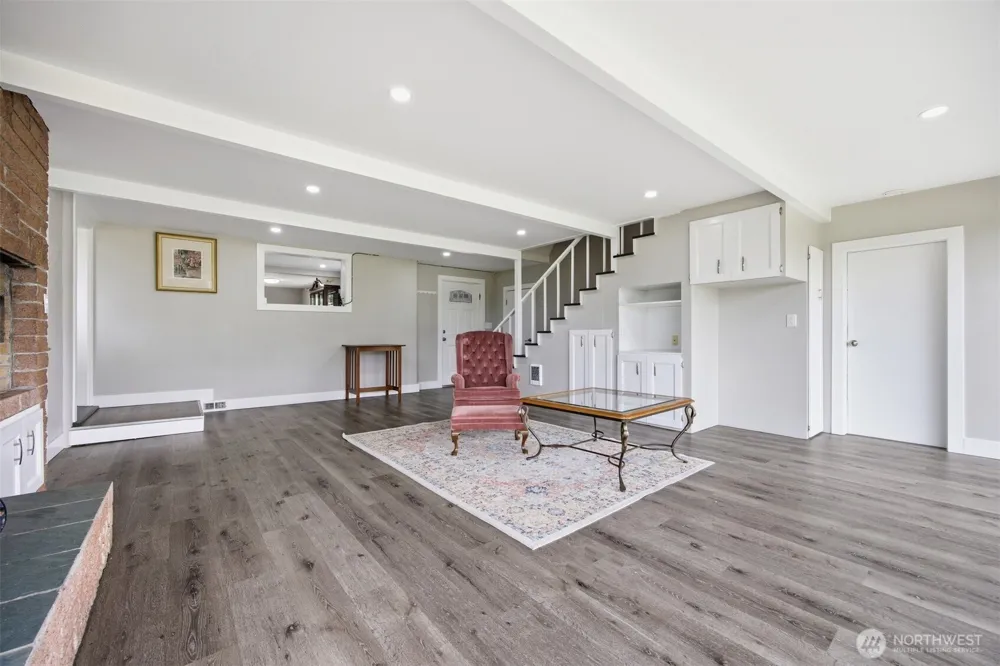 108 W Bartlett Road Lynden, WA 98264