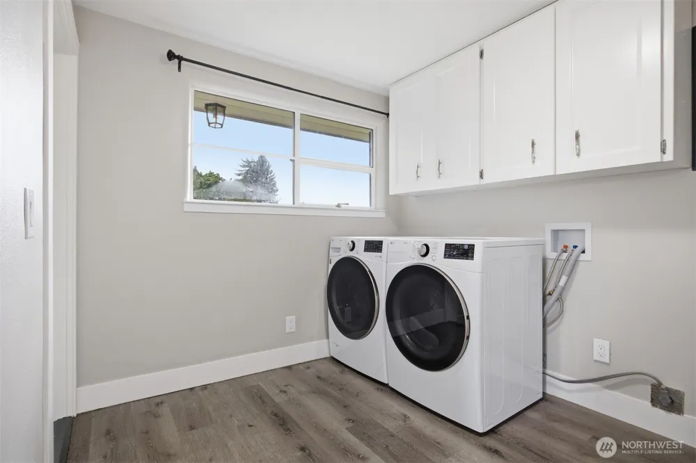 108 W Bartlett Road Lynden, WA 98264