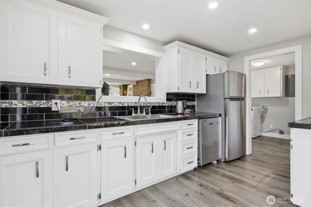 108 W Bartlett Road Lynden, WA 98264