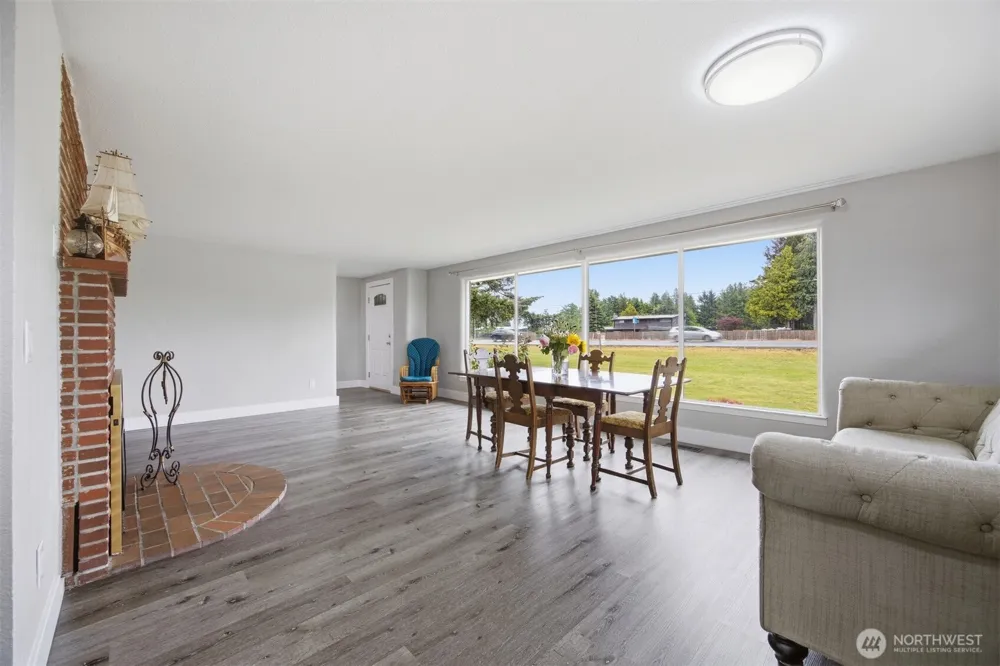 108 W Bartlett Road Lynden, WA 98264
